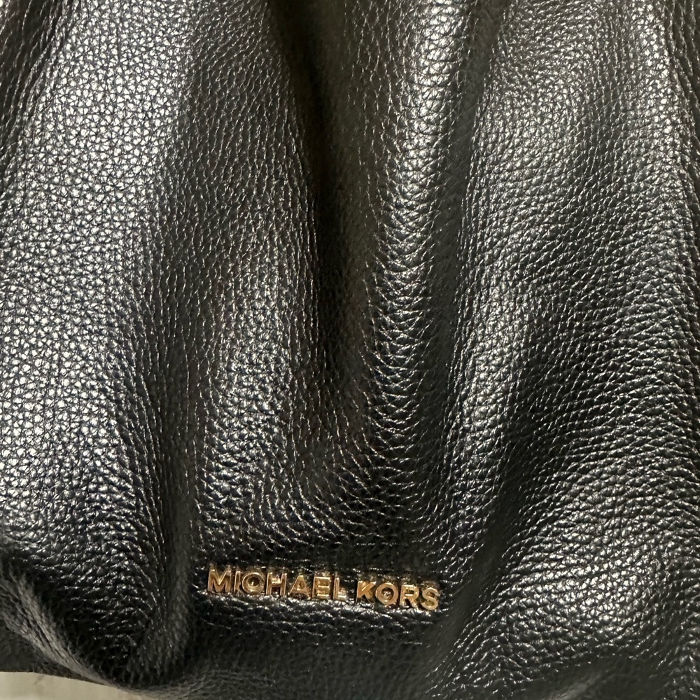 Michael Kors Black Slouchy Pebbled Leather Shoulder Bag with Gold Chain - Picture 9 of 10